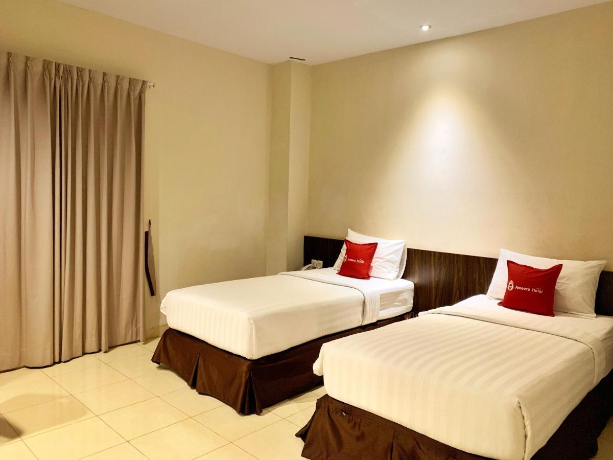 Ameera Hotel Pekanbaru Buitenkant foto
