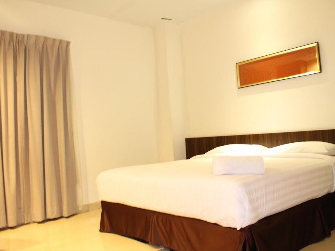 Ameera Hotel Pekanbaru Buitenkant foto