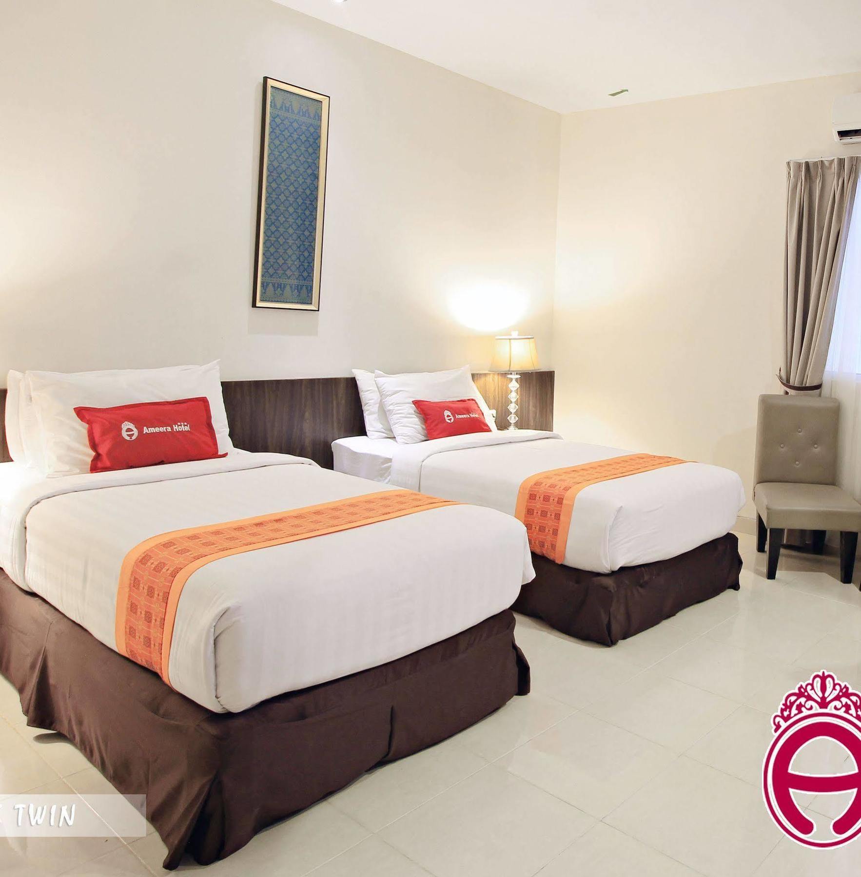 Ameera Hotel Pekanbaru Buitenkant foto
