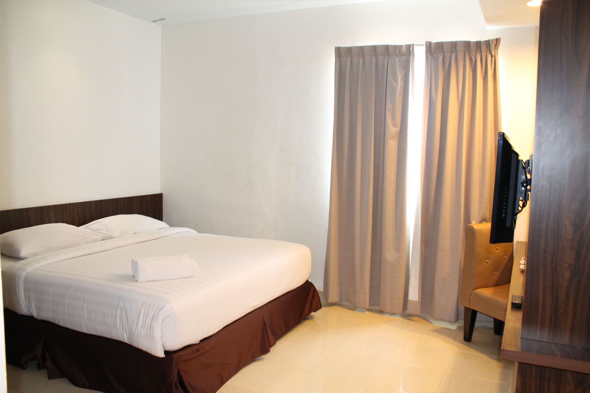 Ameera Hotel Pekanbaru Buitenkant foto